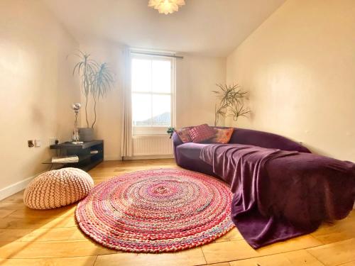 London's Central East End 2 Bedroom City Apartments — 4-Star Luxury Hotel in London, United Kingdom