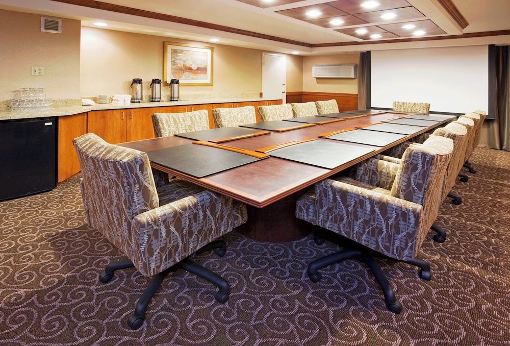 Holiday Inn Blmgtn Arpt South Mall Area By IHG - photo 31