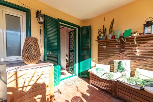 Colored House Until 7 People Above Sqplebiscito — 4-Star Luxury Hotel in Naples, Italy