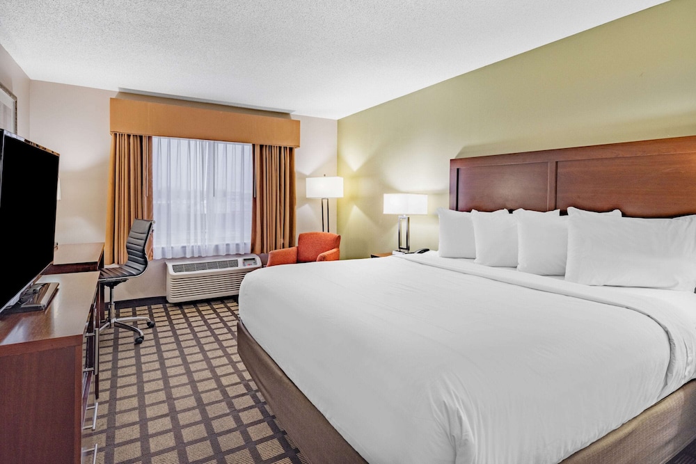 Baymont by Wyndham Gurnee - photo 8