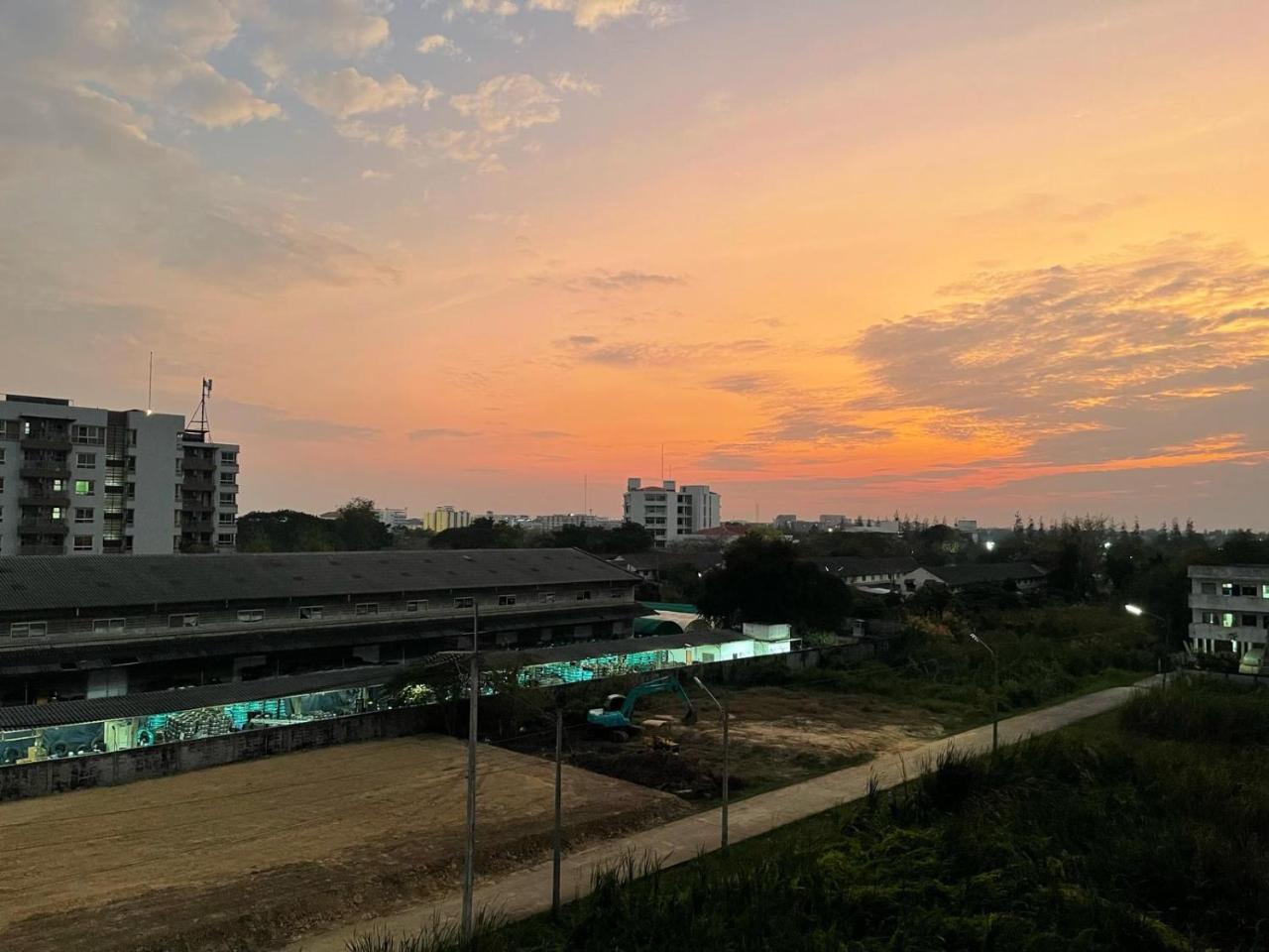 Ordinary Salaya - last minute hotel in Unknown City