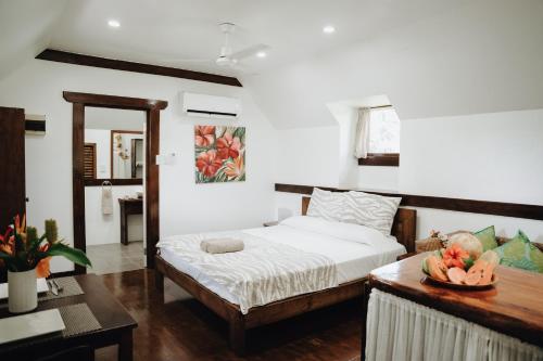 Tai Inu Bungalows — Unknown City