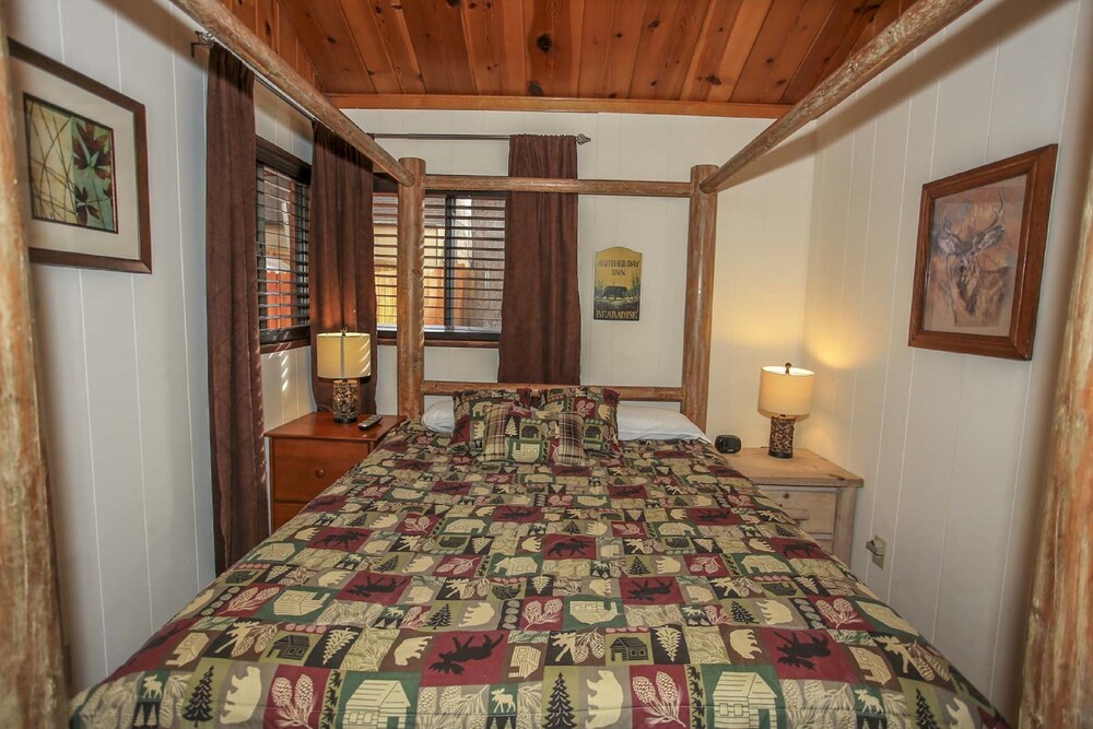The Cuddle Inn — Big Bear Lake — photo 3