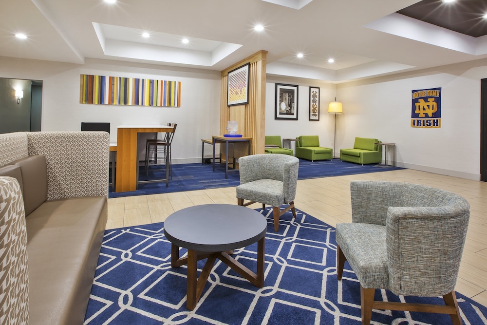Holiday Inn Express Hotel & Suites Niles by IHG - photo 41