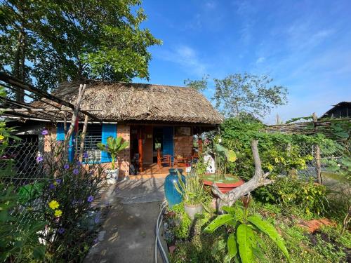 Vong Nguyet Homestay Entire Bungalow 36m2 — 5-Star Luxury Hotel in Tay Ninh, Vietnam