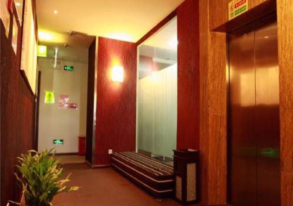 Lotus Hotel - last minute hotel in Shenzhen