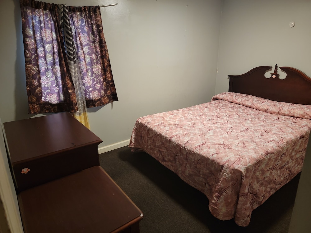 Grand Howell Inn — hotel in Howell