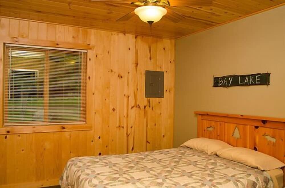 Woodland Beach Resort - photo 11