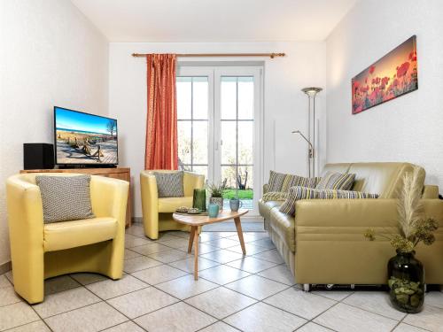 Gollwitzer Park Sturmvogel — 4-Star Luxury Hotel in Kirchdorf, Germany
