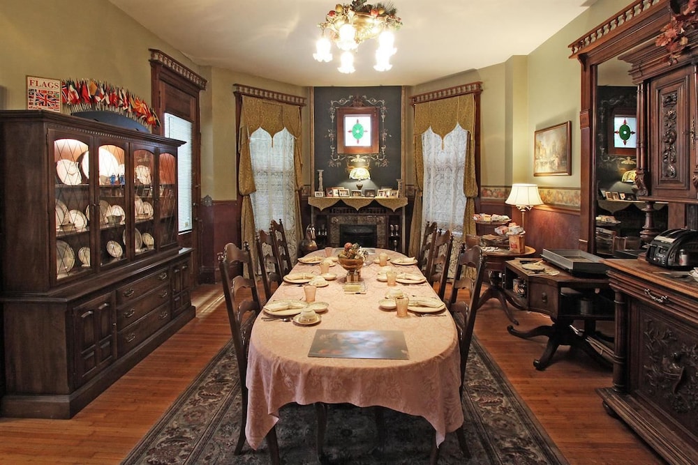 Old Northside Bed & Breakfast - photo 25