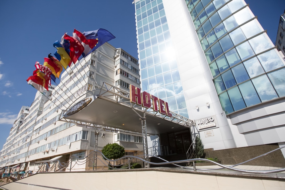 Jumbo Hotel - carbon neutral hotel in Chisinau