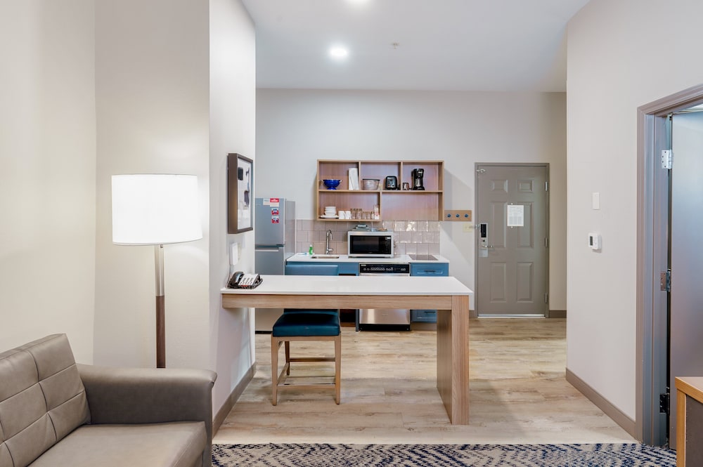 Candlewood Suites Oklahoma City Moore by IHG - photo 12