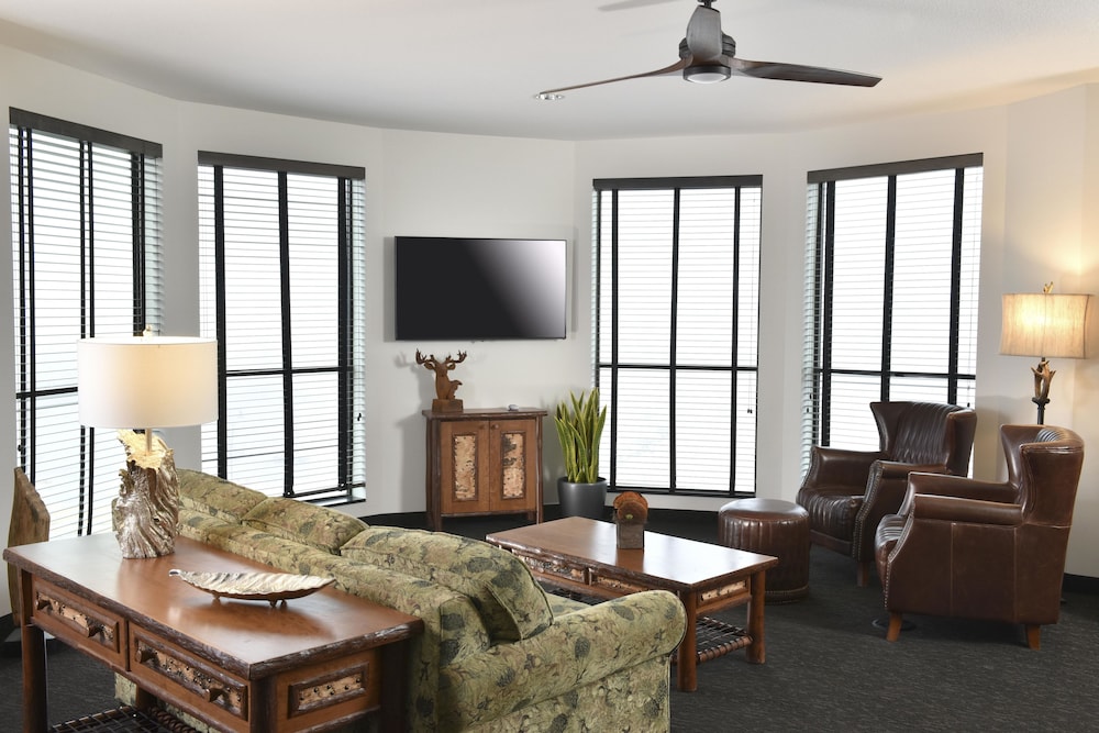 Stoney Creek Hotel Tulsa Broken Arrow - photo 52