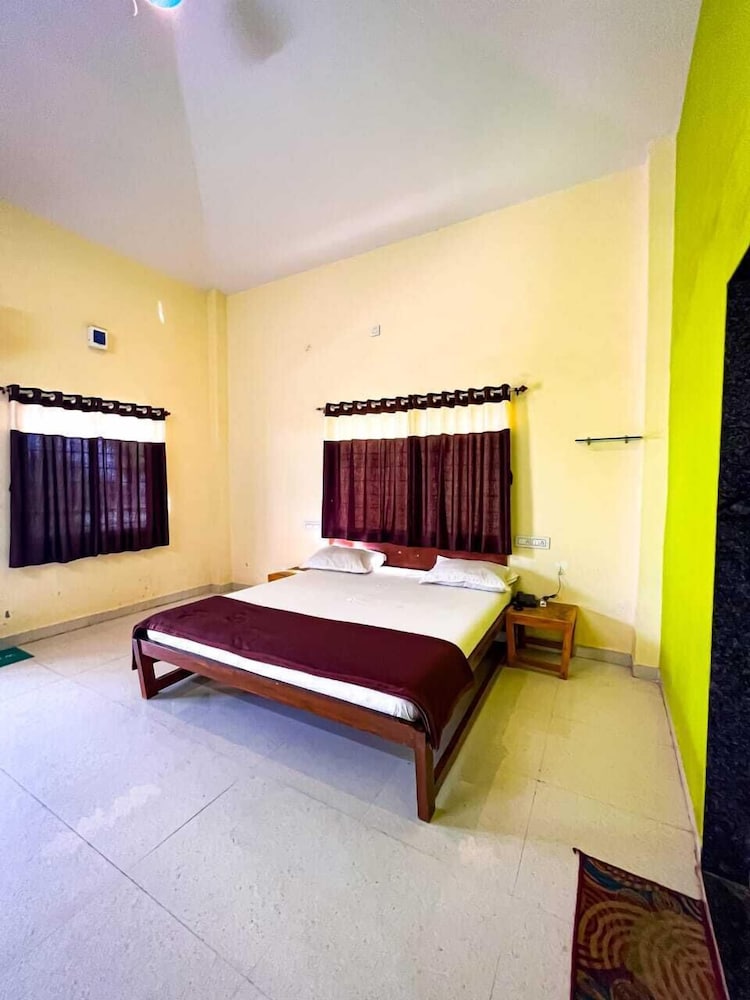 Madhura Agro Tourism — Wai