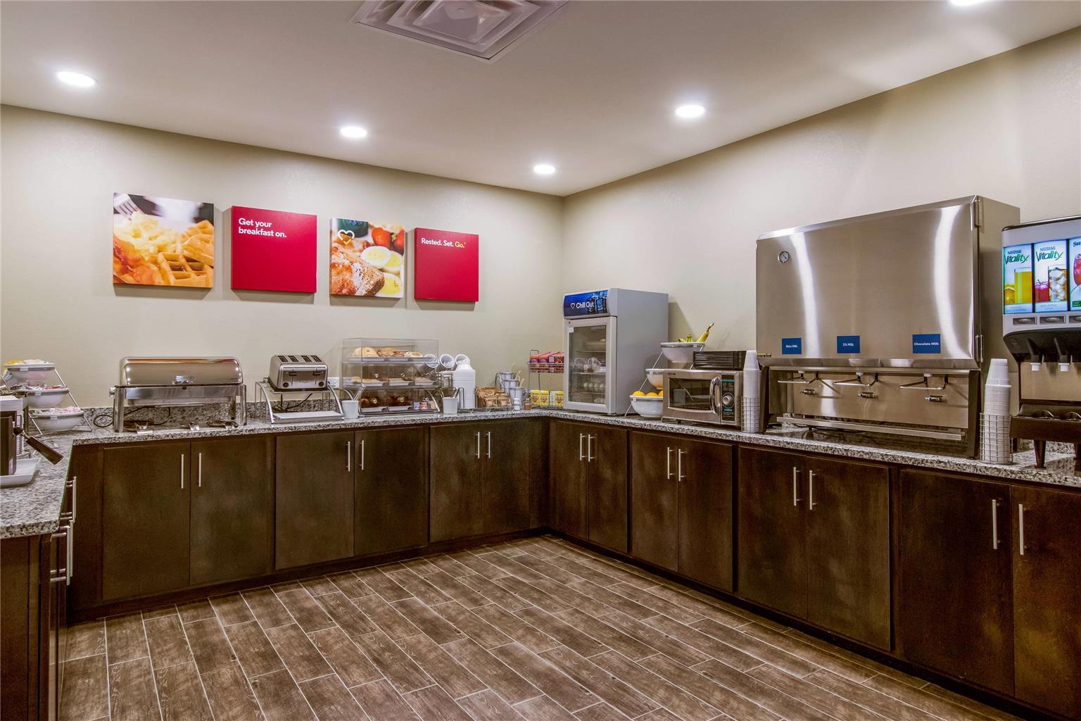 Comfort Suites Wooster near University Campus - photo 41