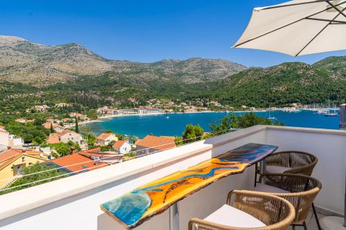 RITA Charming 2 Bedroom Apartment with sea view Slano — 4-Star Luxury Hotel in Slano, Croatia