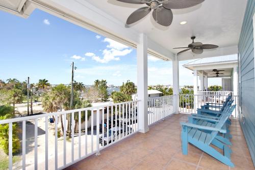 Delmar Dolphin - photo 36