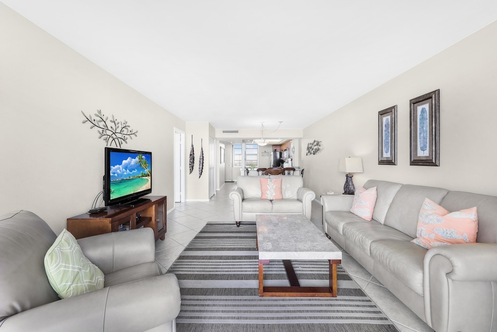 South Seas Tower 3 905 - photo 30