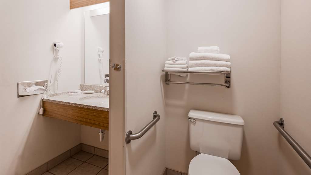Best Western Golden Spike Inn & Suites - photo 44