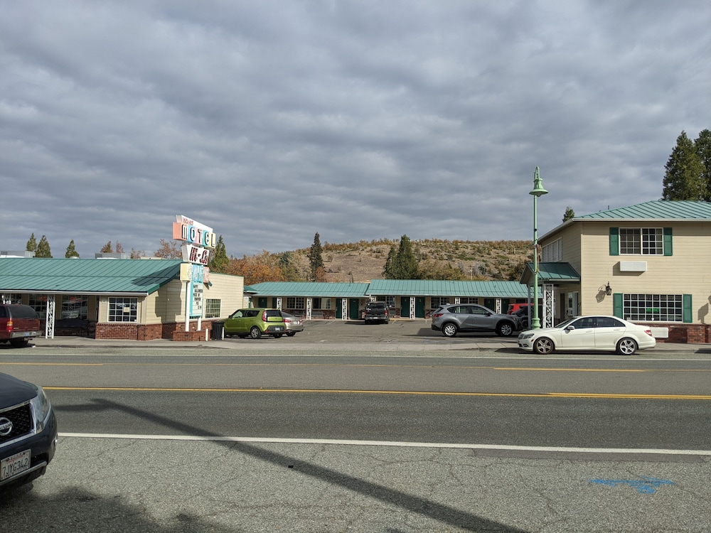 Hi Lo Motel Cafe and RV Park - photo 52