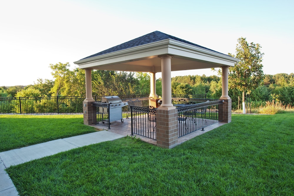 Candlewood Suites Lincoln by IHG - photo 21