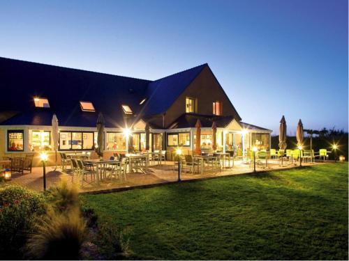 Hôtel Restaurant Le Mur du Roy in Sarzeau, France