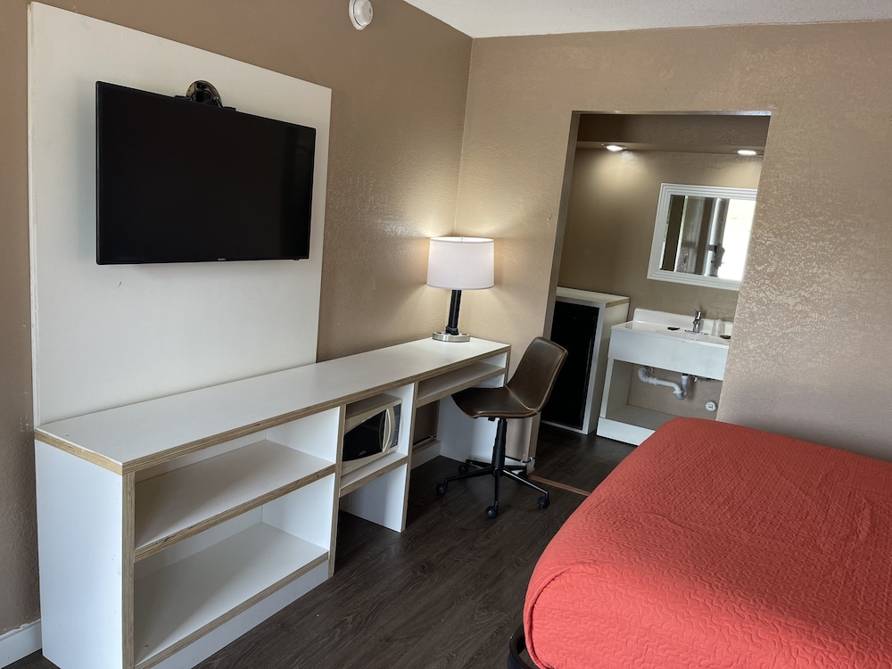 Hotel Eastin Atchison - photo 9