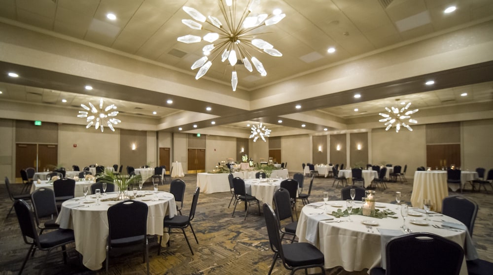 Holiday Inn Cleveland S Independence by IHG - photo 30