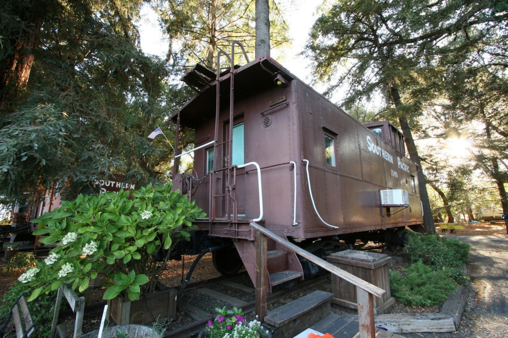 Featherbed Railroad Company - photo 4