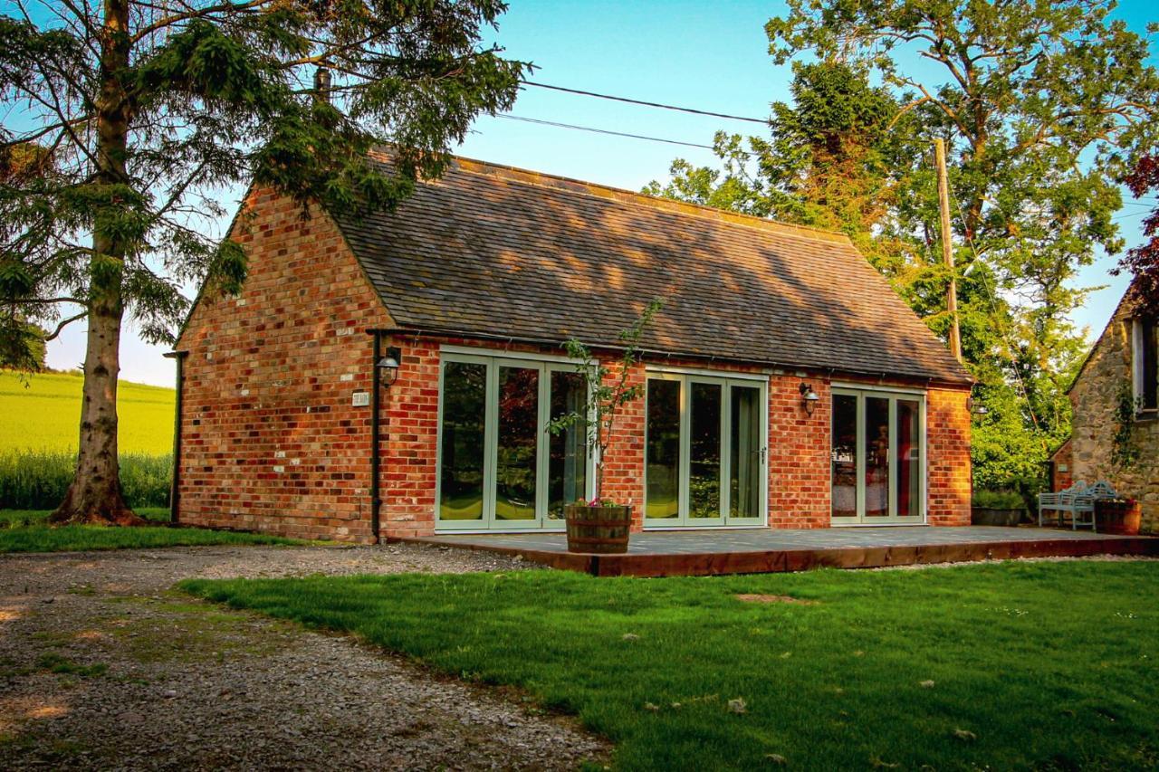 Cosy One Bed Barn Conversion Donington Park East Midlands Airport — 4-Star Luxury Hotel in Derby, United Kingdom