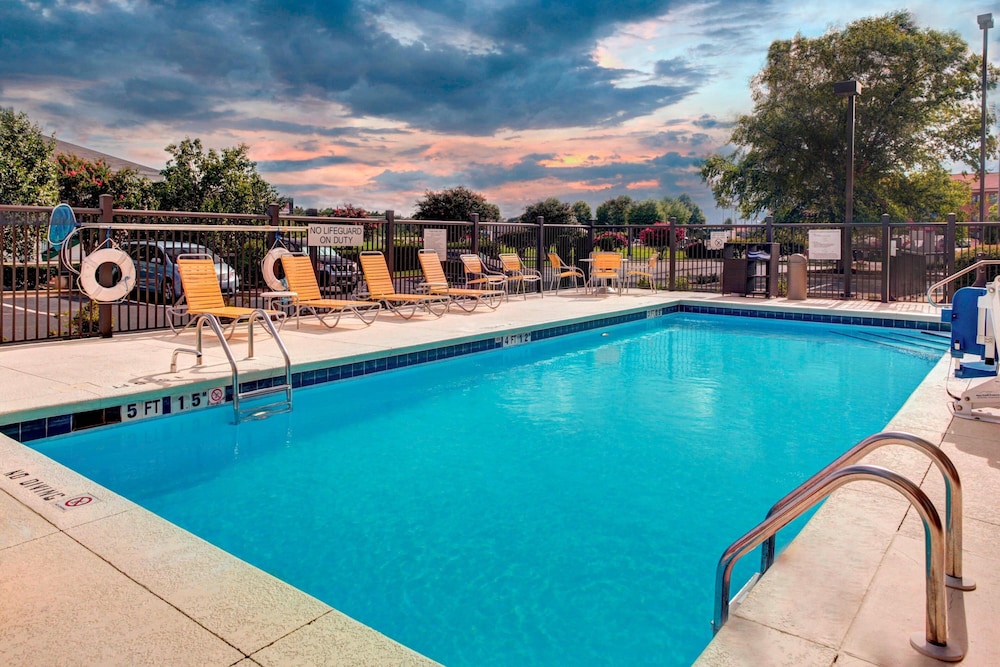 Fairfield by Marriott Inn & Suites Anniston Oxford - photo 2