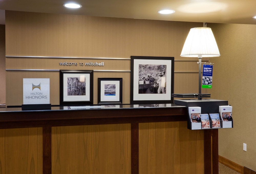 Hampton Inn Mitchell - photo 3
