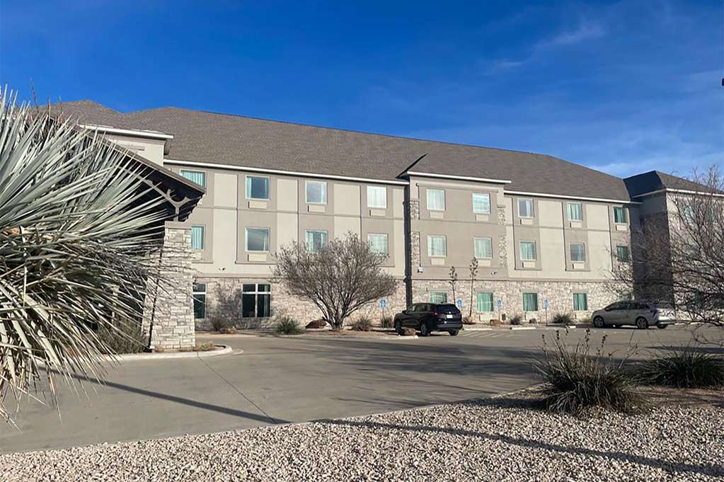 Baymont by Wyndham Andrews TX - photo 4