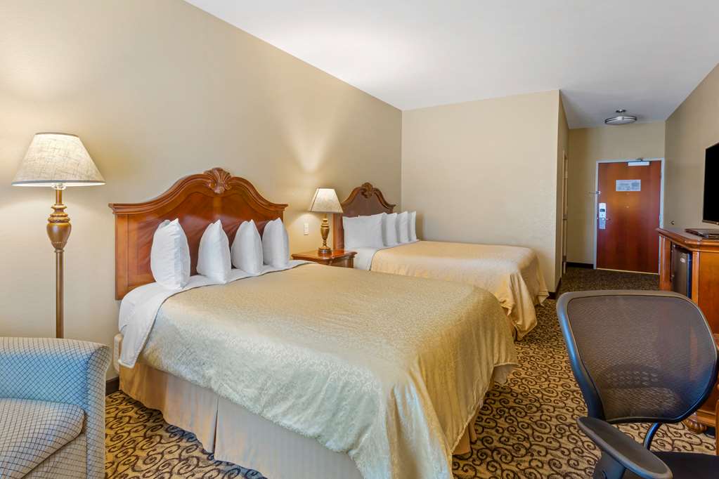Best Western Plus Fossil Country Inn & Suites - photo 17