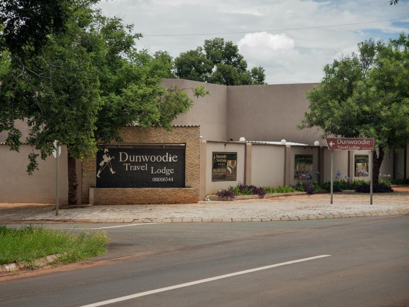 Dunwoodie Travel Lodge — 4-Star Luxury Hotel in Pretoria, South Africa