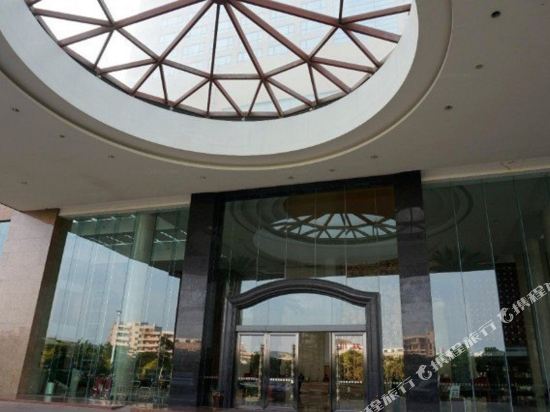 Lotin Hot Spring Hotel in Gaozhou, People's Republic of China