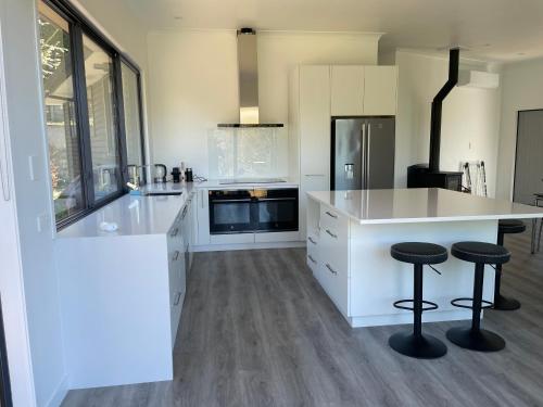 Private Escape Central Wanaka 3 Bedroom — 4-Star Luxury Hotel in Wanaka, New Zealand