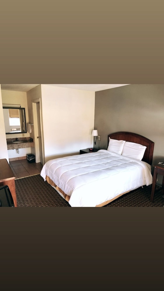 Americas Best Value Inn Princess Anne - photo 6