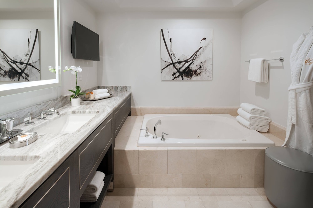 The Canyon Suites at The Phoenician Luxury Collection - photo 30