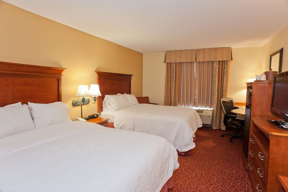 Hampton Inn & Suites McComb - photo 16