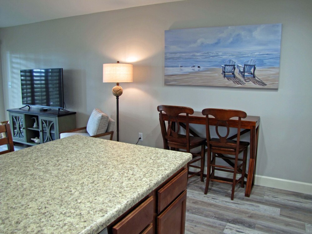 Windancer by Crystal Waters - carbon neutral hotel in Destin