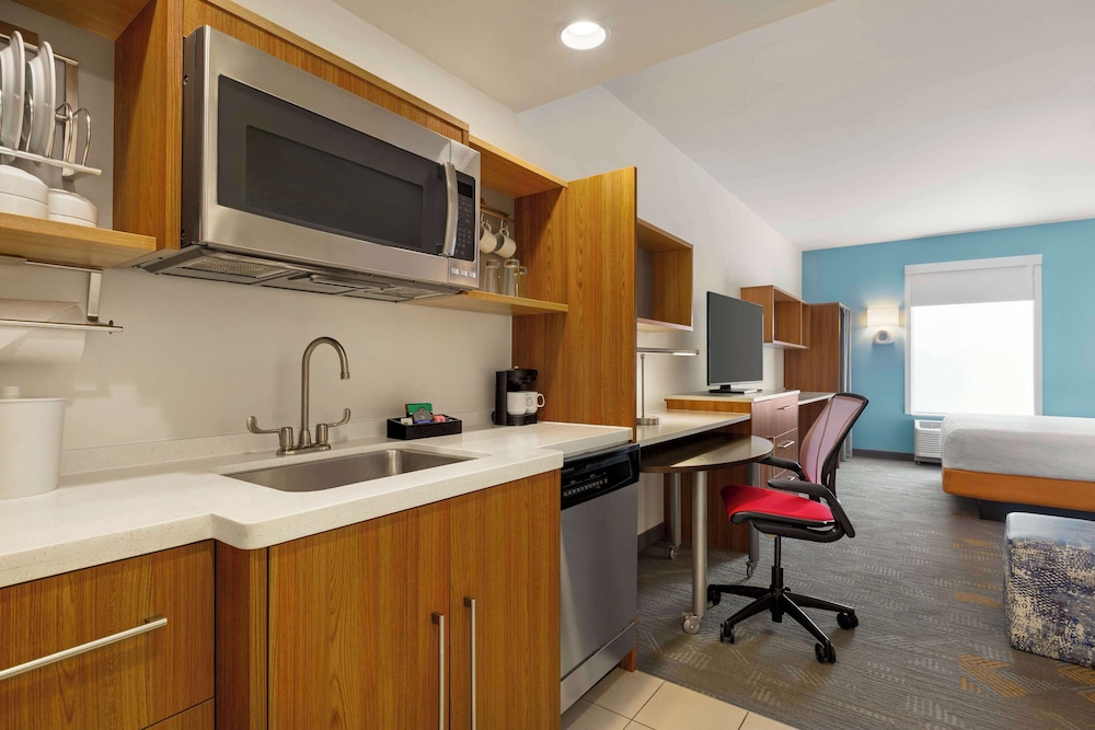 Home2 Suites by Hilton York - photo 12