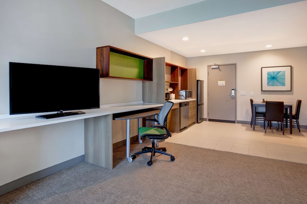 Home2 Suites by Hilton Charlotte Northlake - photo 16