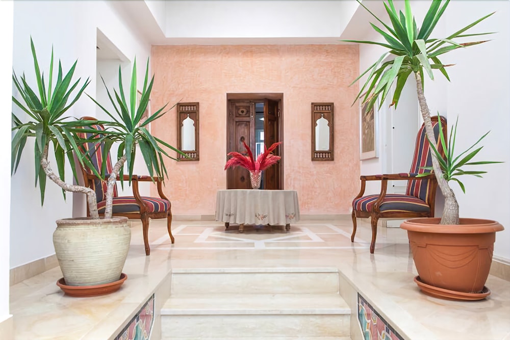 Dar Esma — 4-Star Luxury Hotel in Al Marsa, Tunisia