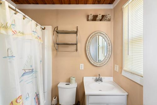 A Beach Music Paradise by Oak Island Accommodations - photo 3