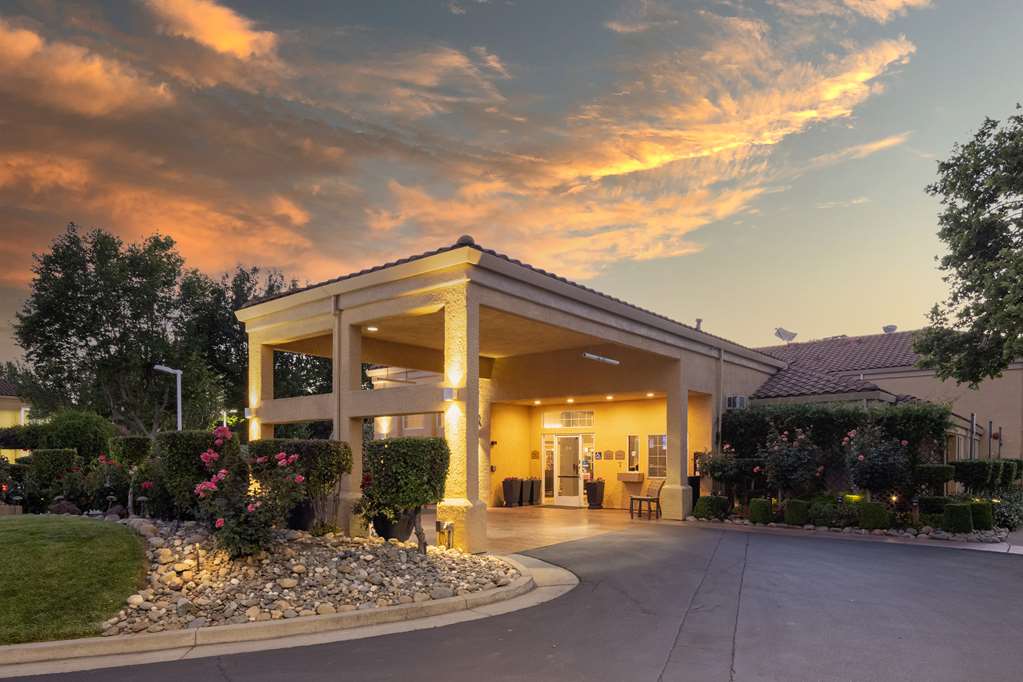 Best Western Plus Dixon Davis - photo 4