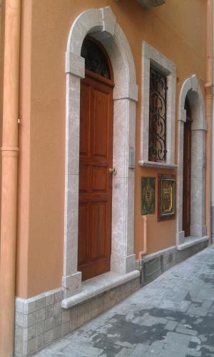 Casa Antico Borgo Cuseni — 4-Star Luxury Hotel in Taormina, Italy