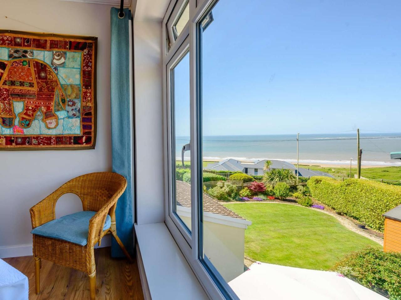 4 Bed in Ogmore By Sea 87141 in Bridgend, United Kingdom