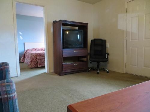 Madison Suites Motel - photo 26