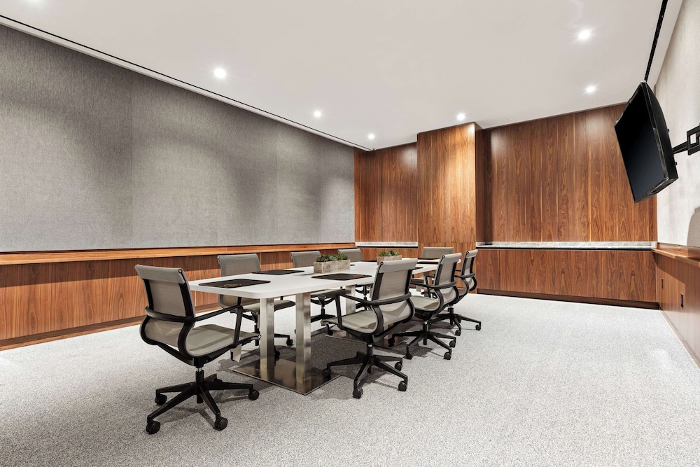 Grayson Hotel in the Unbound Collection by Hyatt - photo 19